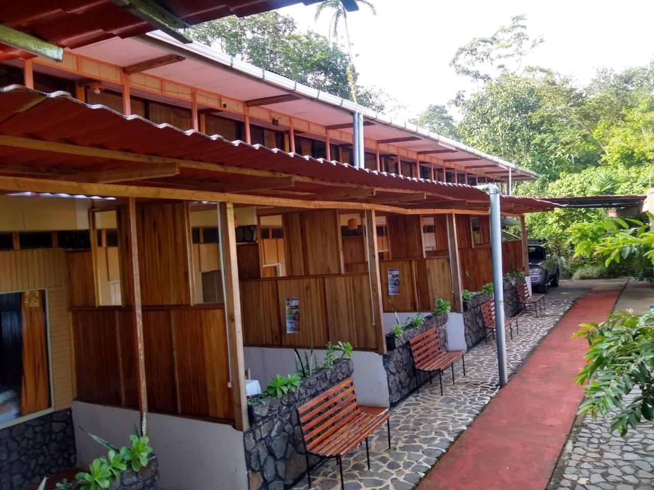 Hotel Green Mountain טוריאלבה מראה חיצוני תמונה